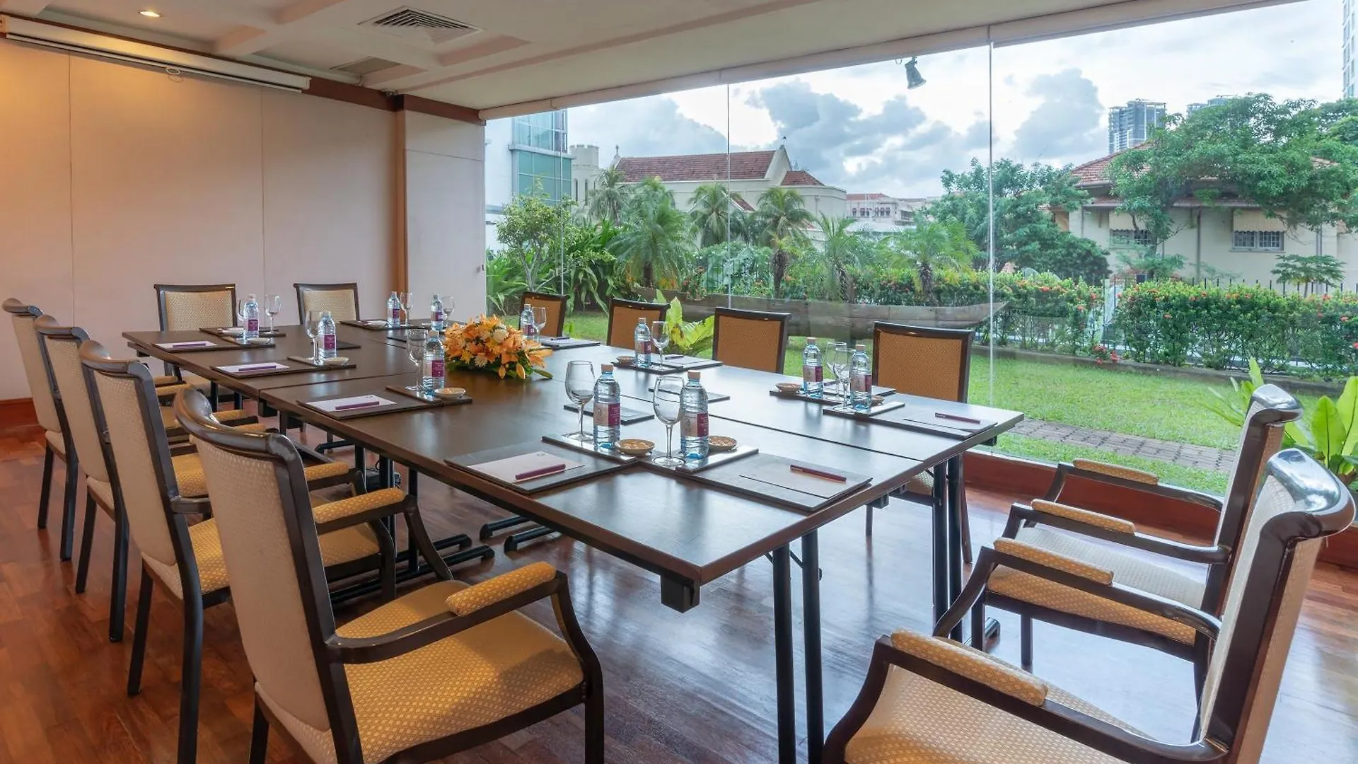 Cinnamon Grand Colombo Hotel